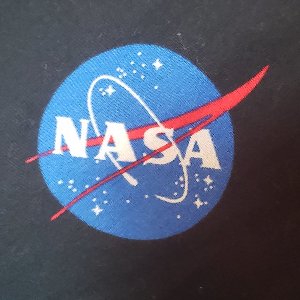 NASA button up - Picture 4 of 5